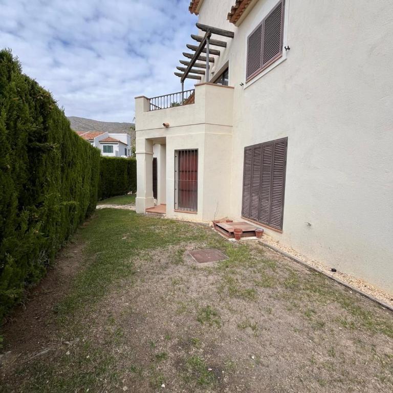 Bungalow de 3 dormitorios en Sierra Cortina - Casa de 3 dormitorios - 11