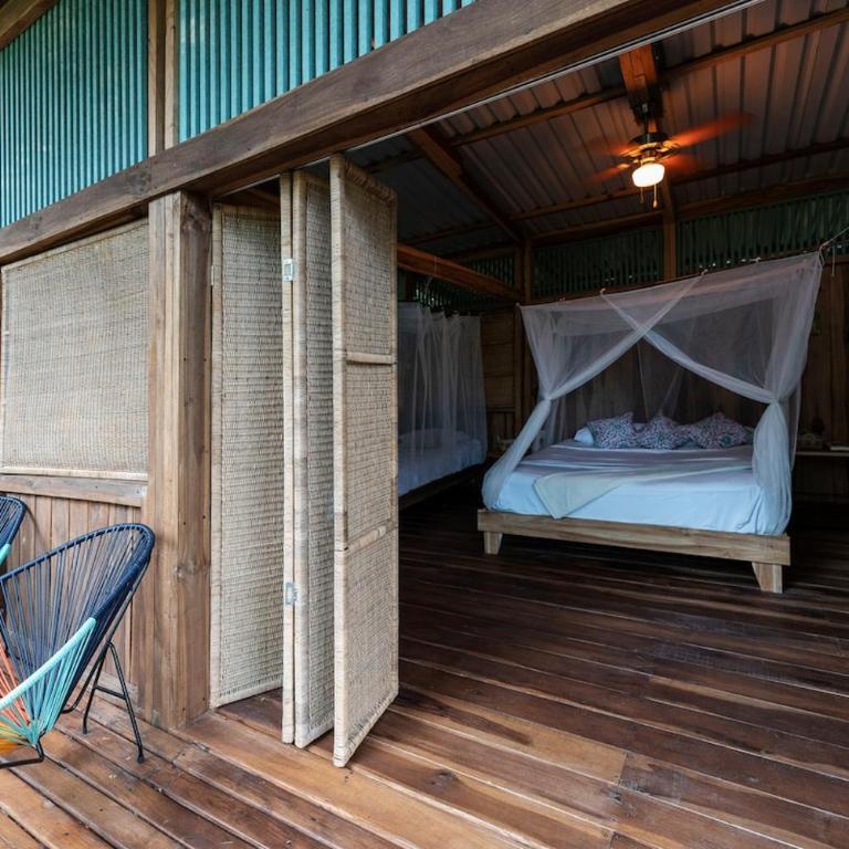 Amazing Cabin RIO LA MIEL - Two-Bedroom House - 20