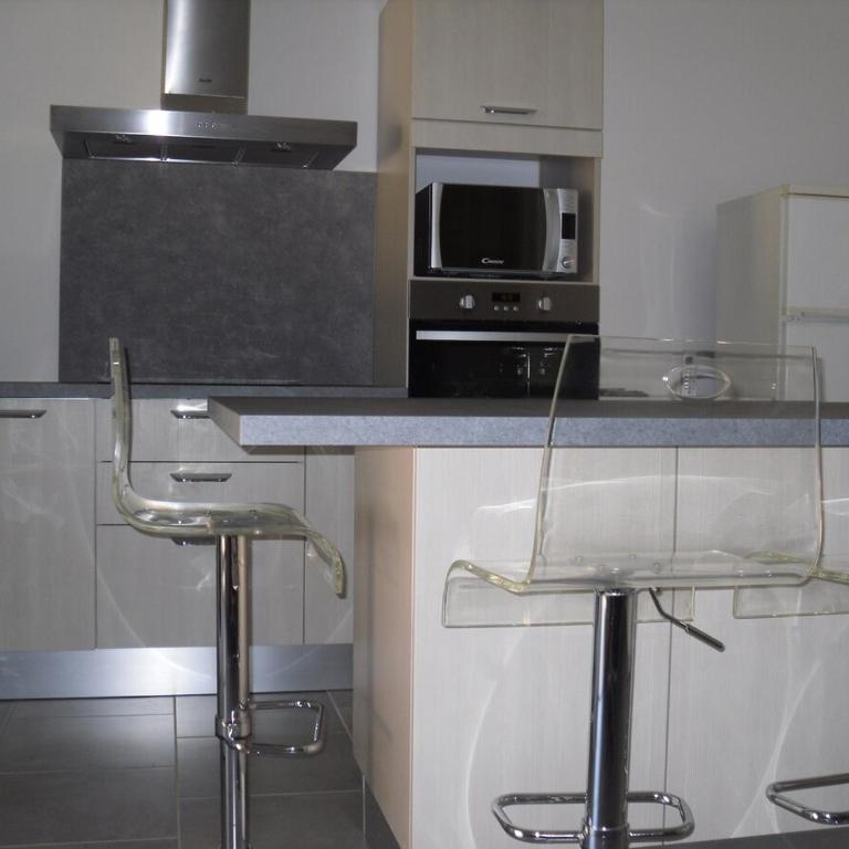jolie location - Appartement 1 Chambre - 4