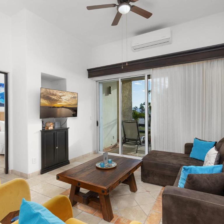 Stunning 2 BR with Ocean Views & Jacuzzi by the Beach - Apartamento - 4