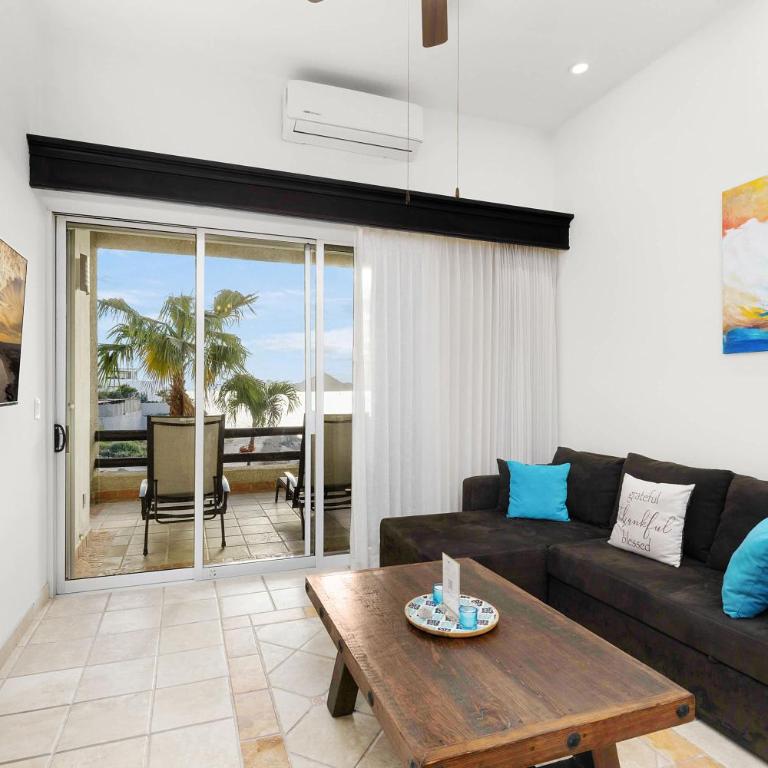 Stunning 2 BR with Ocean Views & Jacuzzi by the Beach - Apartamento - 25