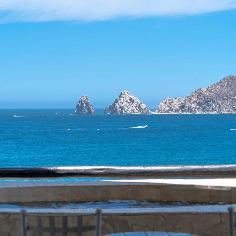 Stunning 2 BR with Ocean Views & Jacuzzi by the Beach - Apartamento - 9