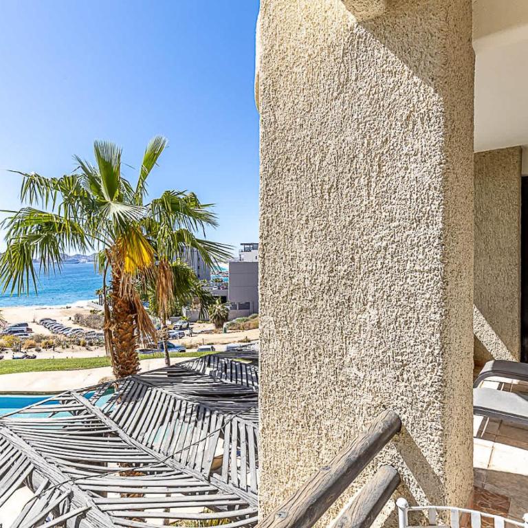 Stunning 2 BR with Ocean Views & Jacuzzi by the Beach - Apartamento - 42