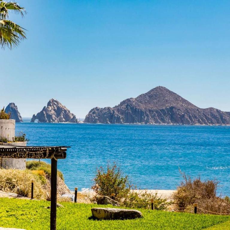 Stunning 2 BR with Ocean Views & Jacuzzi by the Beach - Apartamento - 32
