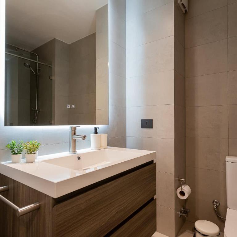 Charming Retreat 2D2B Apartment - Apartamento - 18
