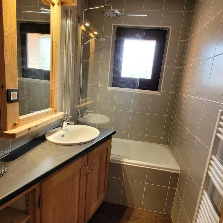 Appartement rénové, centre station, 3 étoiles, parking, proche vieux village - FR-1-598-44 - Appartamento (4 Adulti) - 10