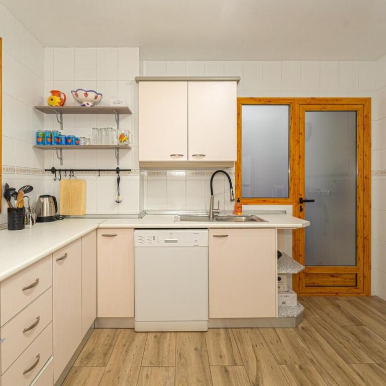 Beachside Apartment Macarena - Apartamento de 3 dormitorios - 30