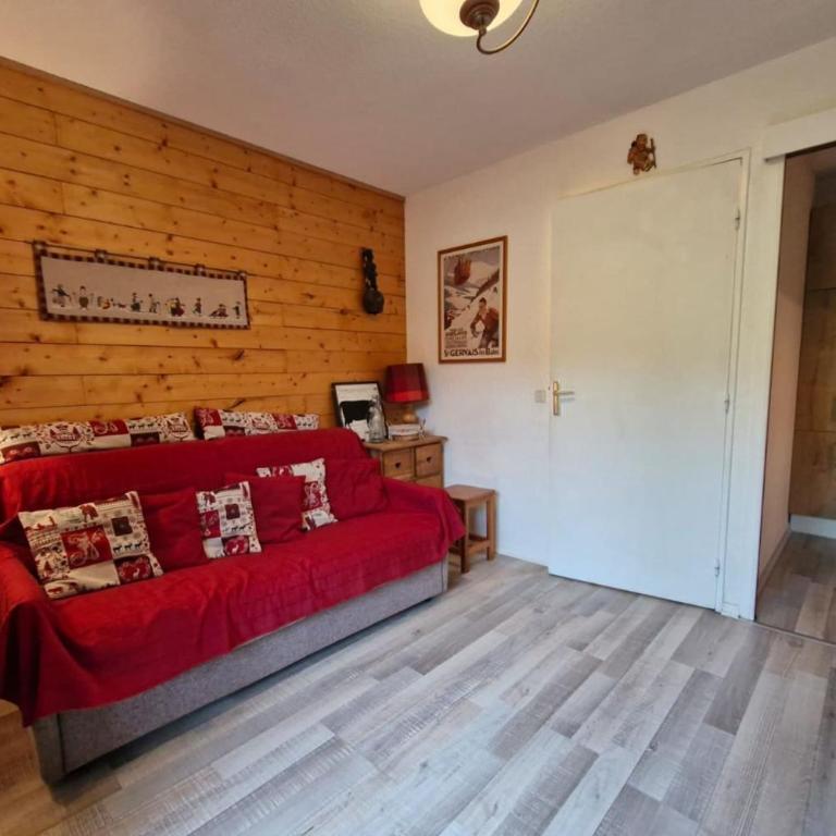 Apartment with garden in Demi-Quartier - Appartement - 2