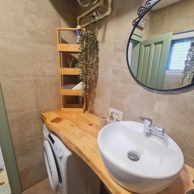 Gorska Vila - Two-Bedroom House - 31