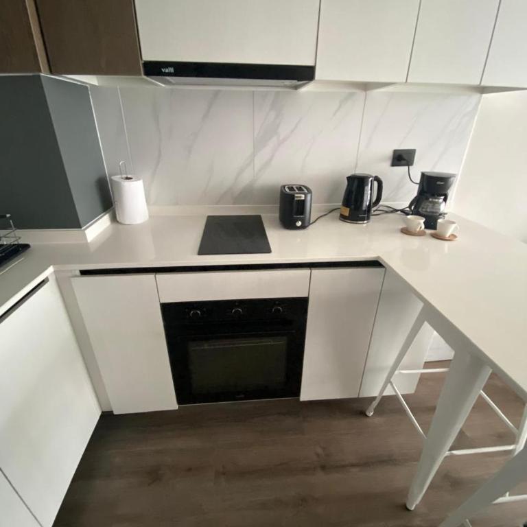 New Fully Equipped Apt & Parking - Apartamento de 1 dormitorio - 3