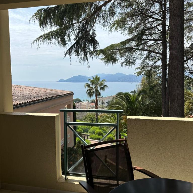 RENOIR 1265 Villa Francia - F2 très belle vue mer - Apartment mit 2 Schlafzimmern - 4