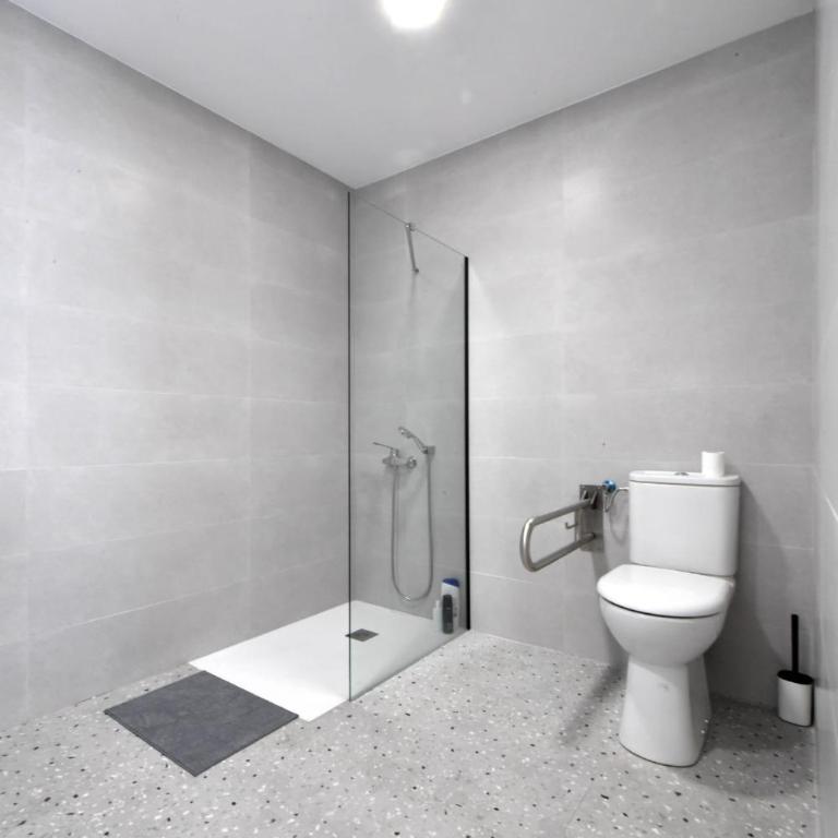 Moebius - Habitaciones privadas con baño - Habitación Familiar - 2