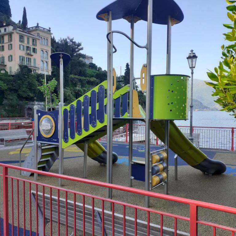 CASA IN RIVA AL LAGO - Casa con 3 Camere da Letto - 50