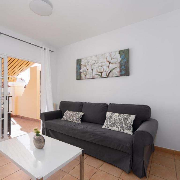 Park Beach & Pool - One-Bedroom Apartment - 8