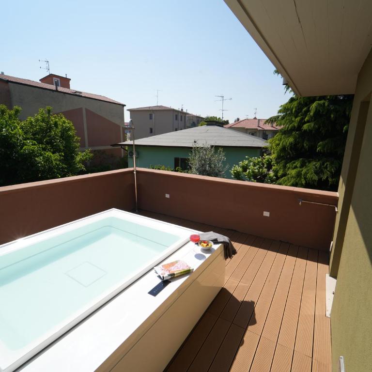 Best Western Hotel Arya - Queen Suite with Two Sofa Beds, Two Terraces and Private Pool - Non-Smoking - 3