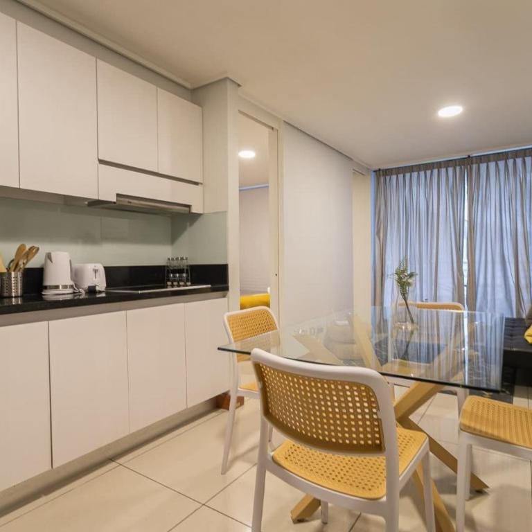 Your Sophisticated Retreat in Las Condes - Apartamento - 13
