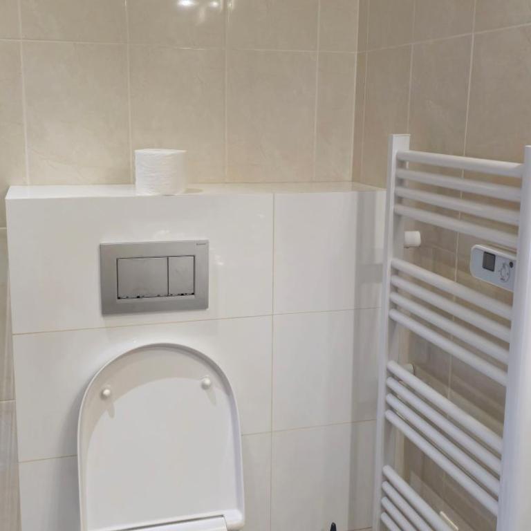 Studio meublé-Juan Pins-Logt3 - Appartement 1 Chambre - 11