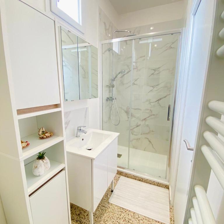 Maison proche plage et centre ville, climatisée avec ménage, draps et serviettes inclus - Maison 1 Chambre - 10