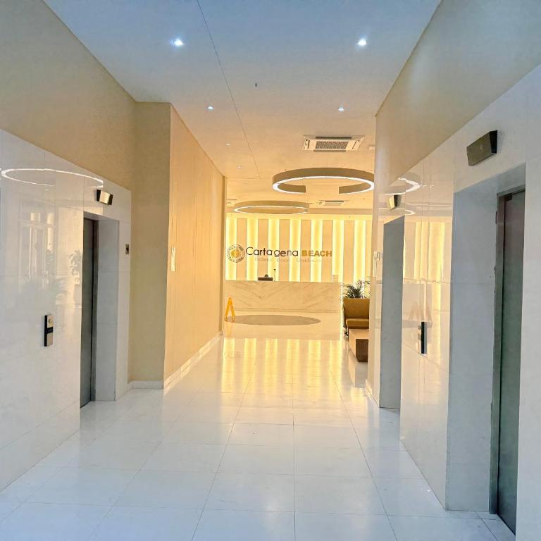 Modern Apartasuit Cartagena Beach - One-Bedroom Apartment - 2