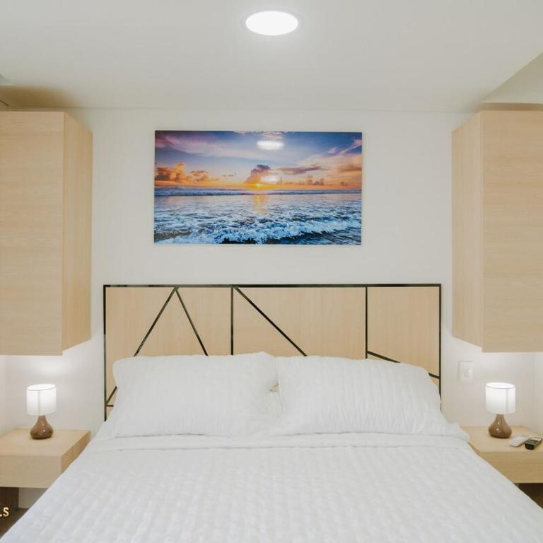 Modern Apartasuit Cartagena Beach - One-Bedroom Apartment - 24