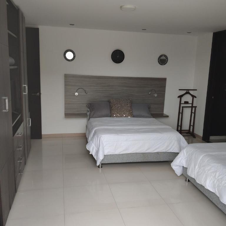 Hotel PREMIUM HOUSE - Habitación Doble grande - 2 camas - 8