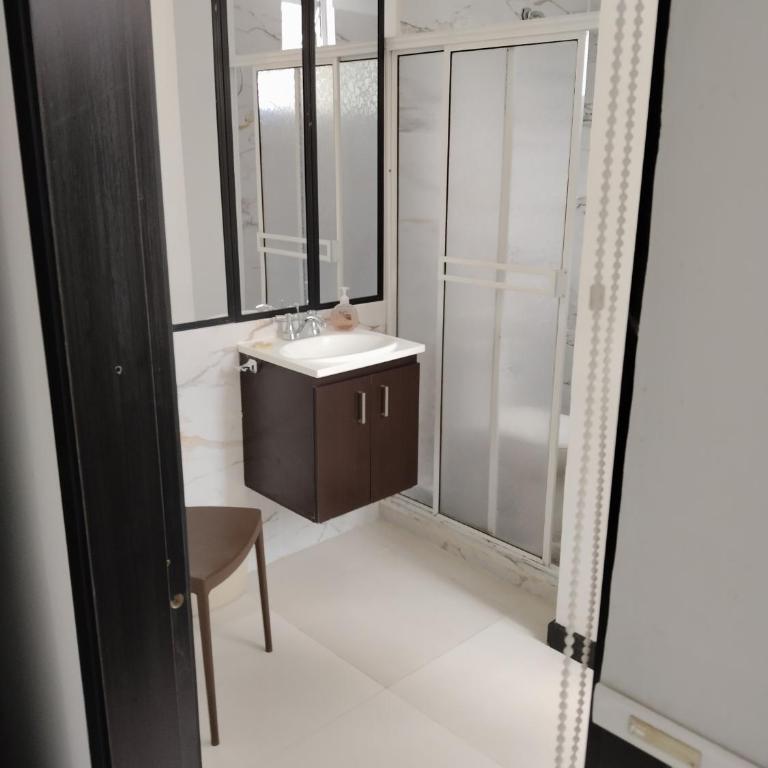 Hotel PREMIUM HOUSE - Economy Twin Room - 3