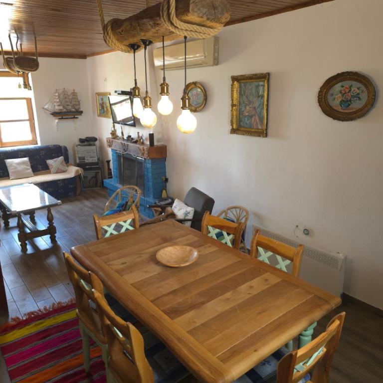 Rustic House Montenegro - Three-Bedroom Villa - 19