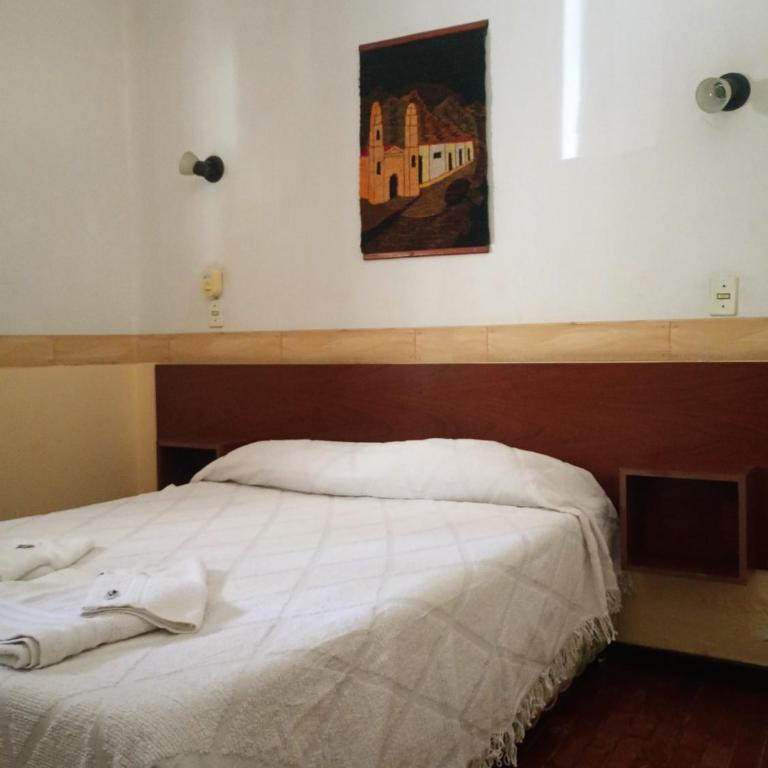 Hotel Asembal - Habitación Doble con baño privado - 2