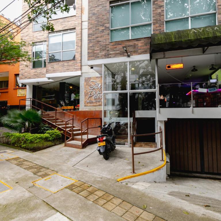 New comfortable Laureles Apartment Great location! - One-Bedroom Apartment - 18