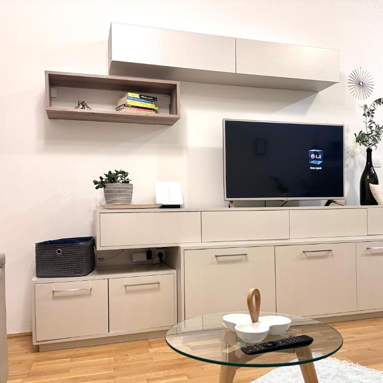 Vália - One-Bedroom Apartment - 4