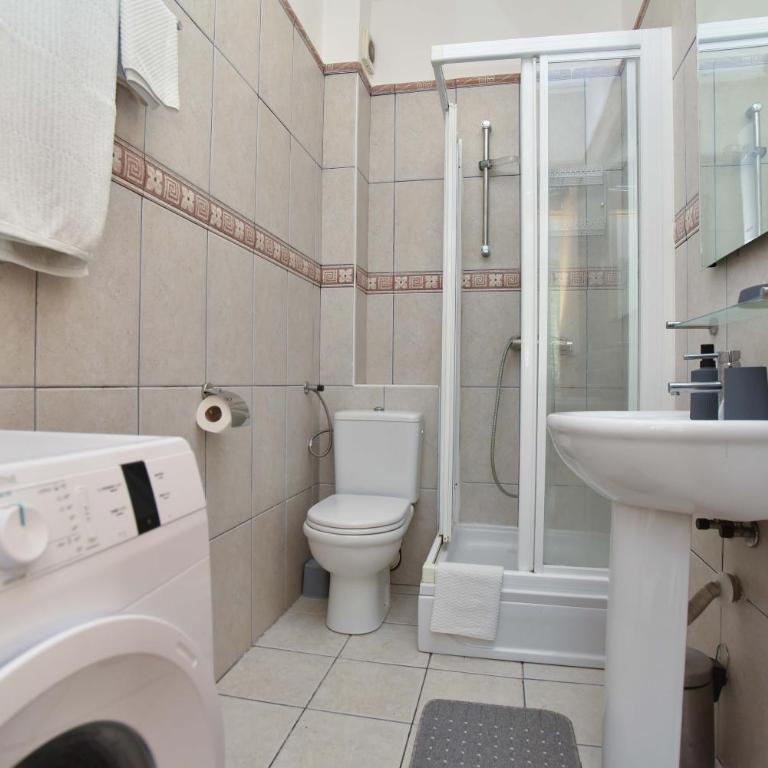 Blue Mare Apartment - Apartman s 1 Spavaćom Sobom i Vrtom - 12