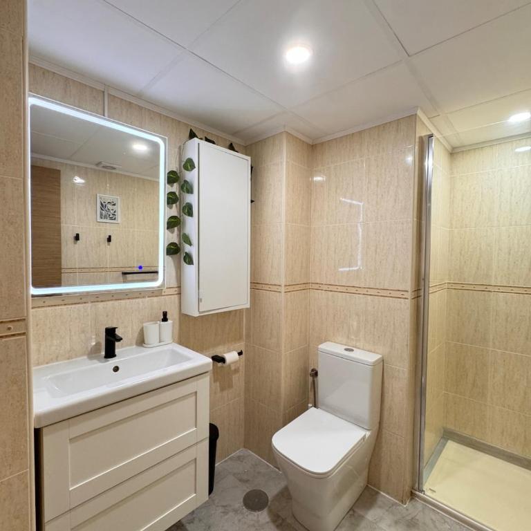 Nice apartment 150m from the beach with parking - Three-Bedroom Apartment - 7