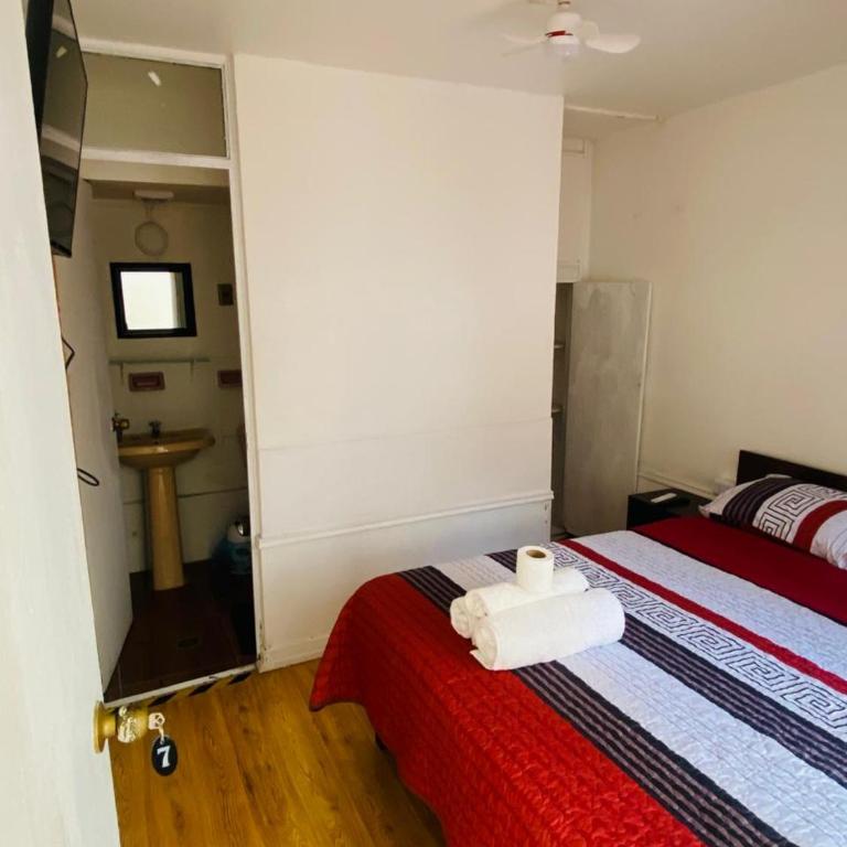 Hospedaje Mar de Perlas - Double Room with Private Bathroom - 5