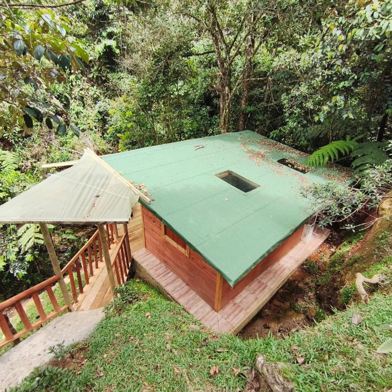 Finca AVALON Alejandria Antioquia - Cabaña con vistas al jardín - 32