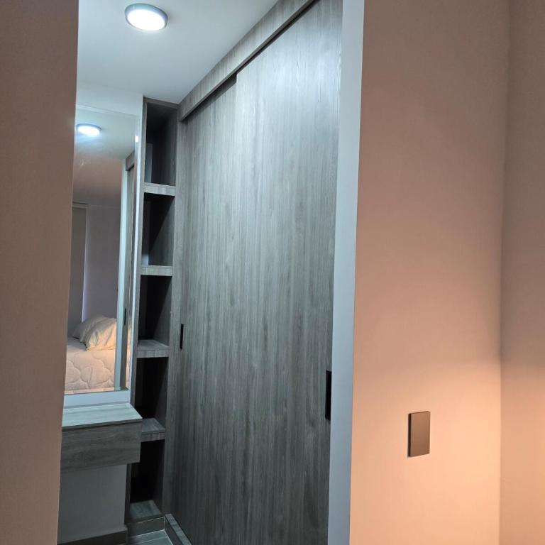 Apto fresco cómodo cerca a Foscal y Cañaveral - Apartamento de 2 dormitorios - 8