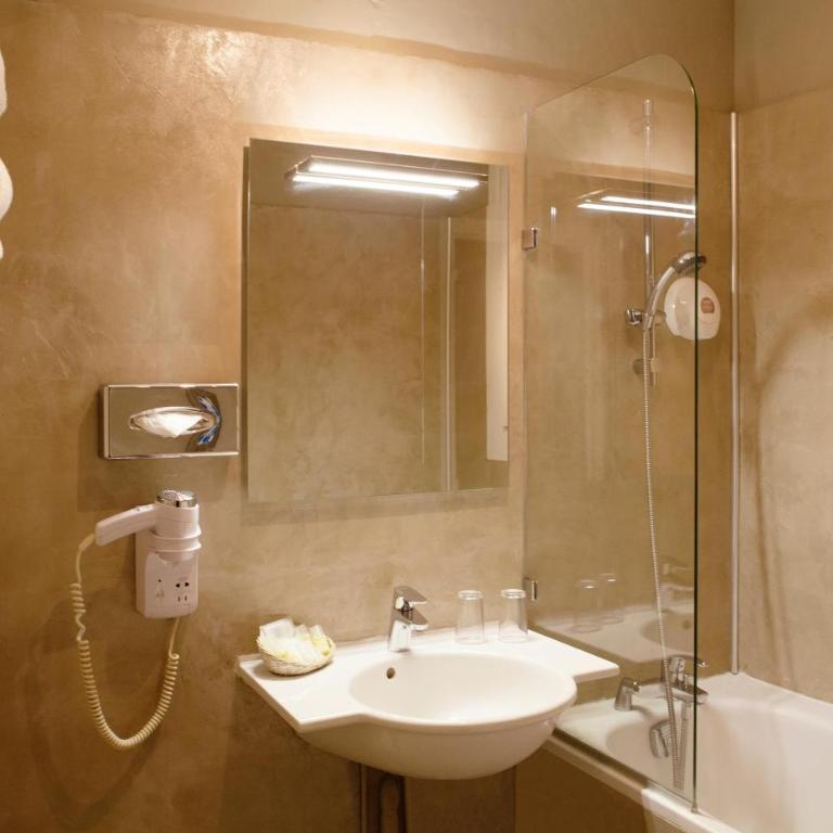Hôtel de la Motte Picquet - Chambre Double ou Lits Jumeaux Supérieure - 6