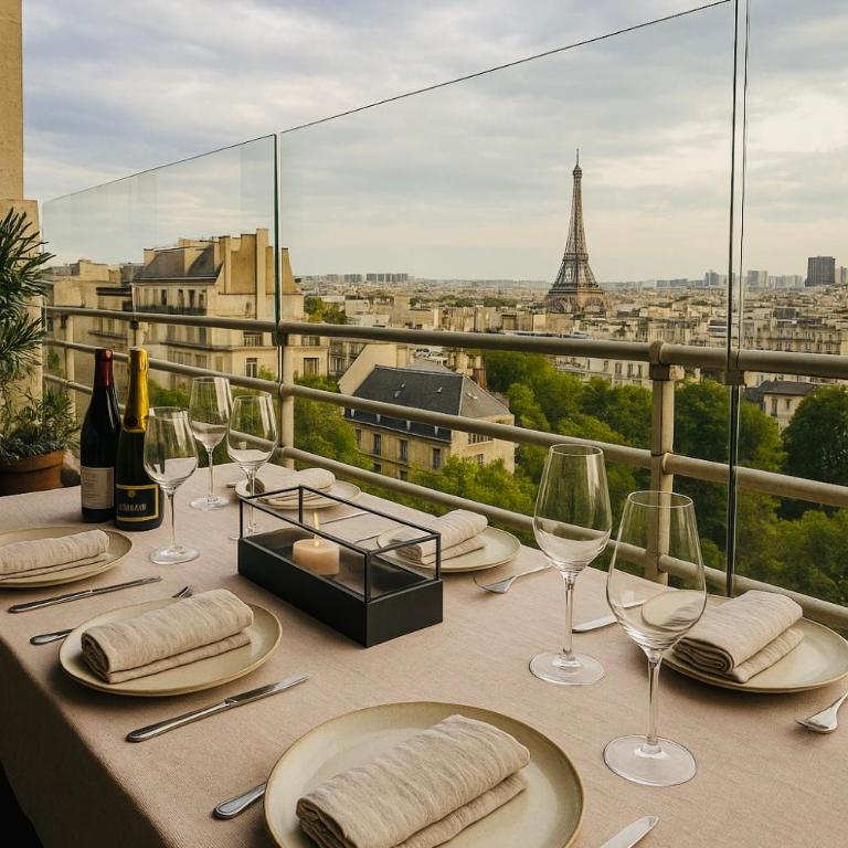 Luxury Flat - Eiffel Tower View & Terrace - Air Conditioning - Appartement 2 Chambres - 10