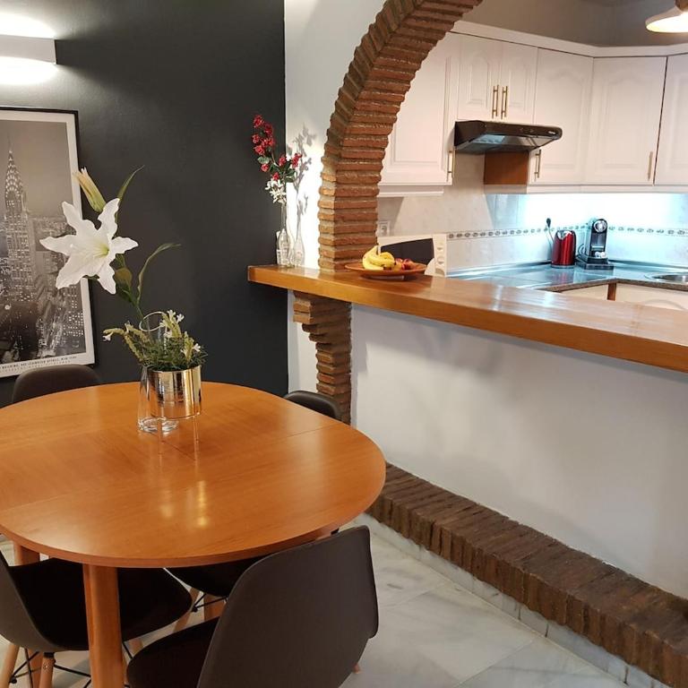Peaceful 1BR Getaway - Walk to Beach and Train - One-Bedroom Apartment with Balcony - 15