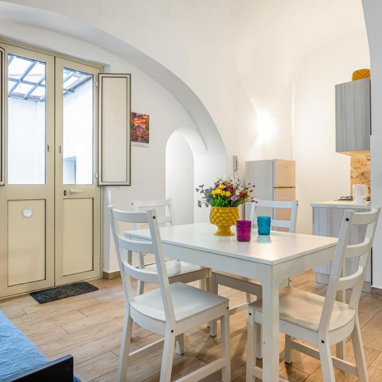 GuestHost - Storie di Lava e l'Angolo dell'Elefante Apartments - Appartamento con 1 Camera da Letto - 4