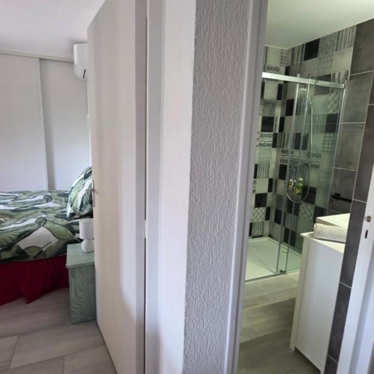 Entire ground floor in beautiful villa - Casa de 2 dormitorios - 20