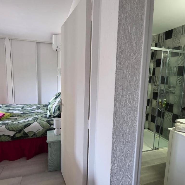 Entire ground floor in beautiful villa - Casa de 2 dormitorios - 28