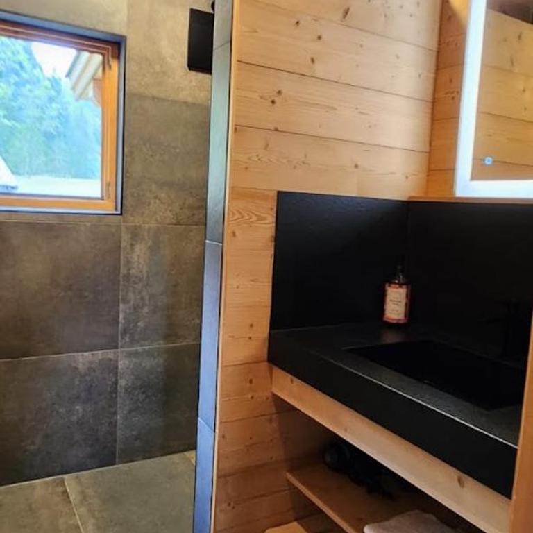 Die weisse Wand Almen - Chalet mit Dusche - 29
