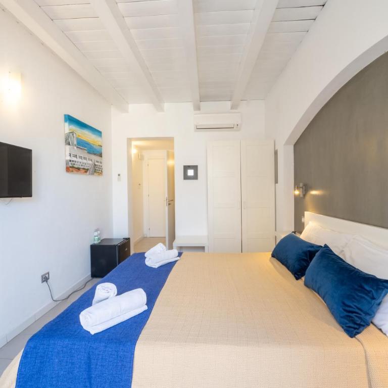 Opera Suite - Junior Suite with Balcony - 5