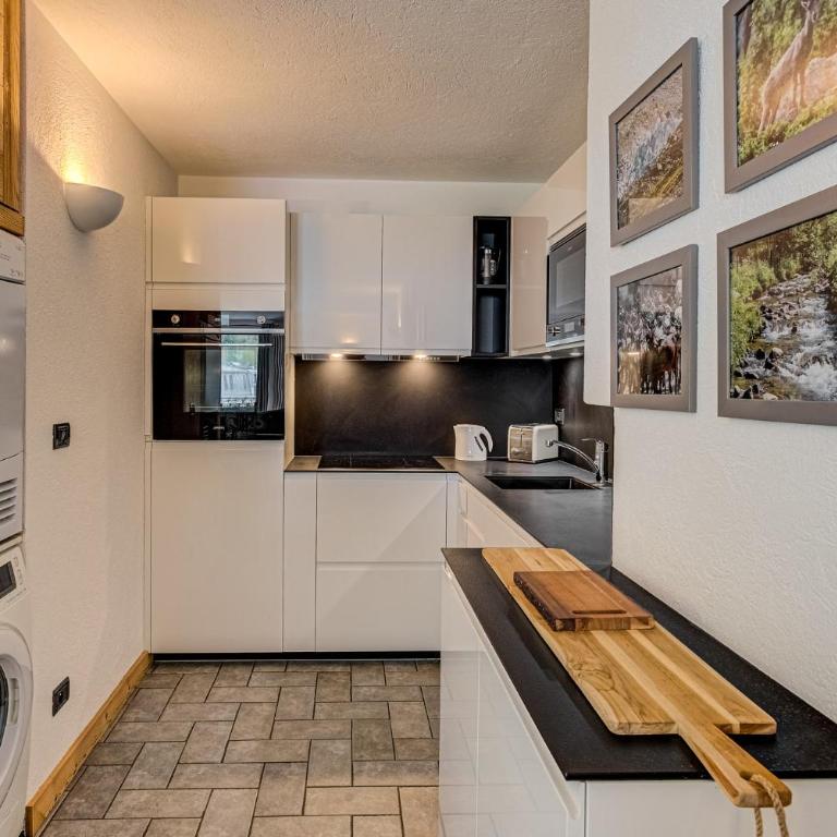 Apartment Winn, Alpes Agency, Central Chamonix, Sleeps 6 - Appartamento con 3 Camere da Letto - 3