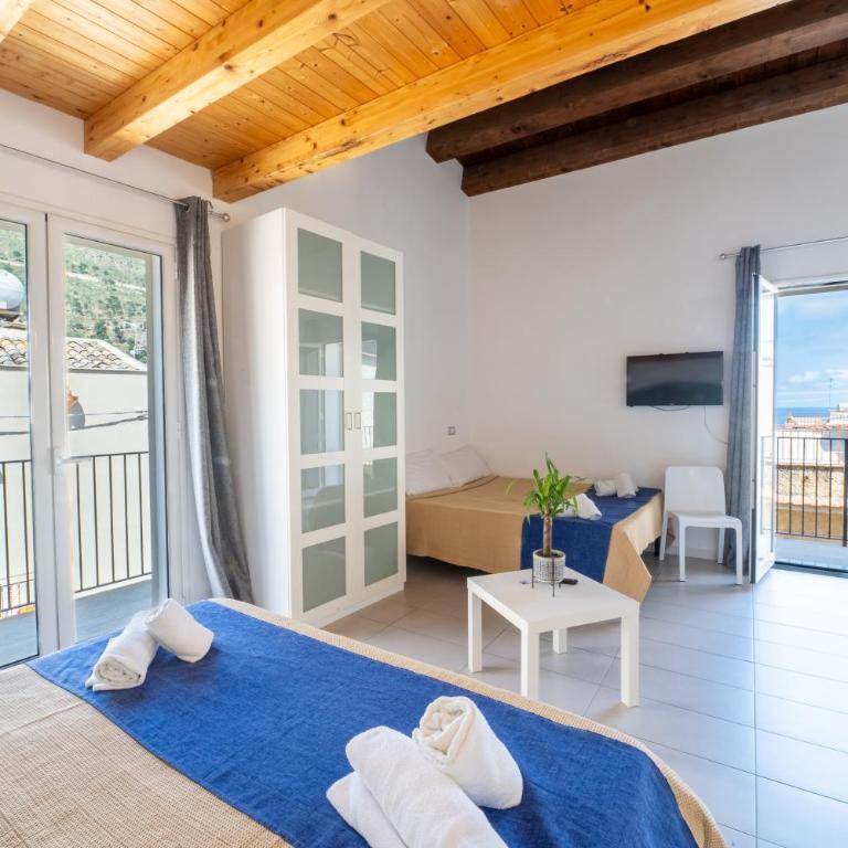 Opera Suite - Quadruple Room with Sea View - 4