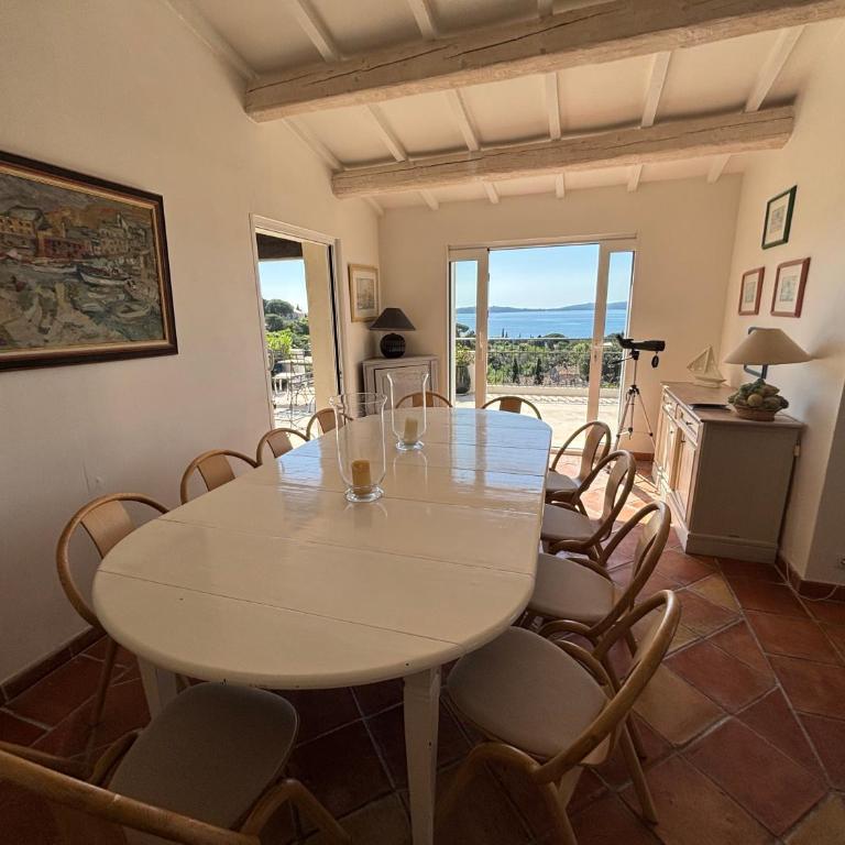 "La Chantyviere" Villa vue Exceptionnelle 180 degrés sur Golf Tropez, accès plage privée - Villa con piscina privada - 34