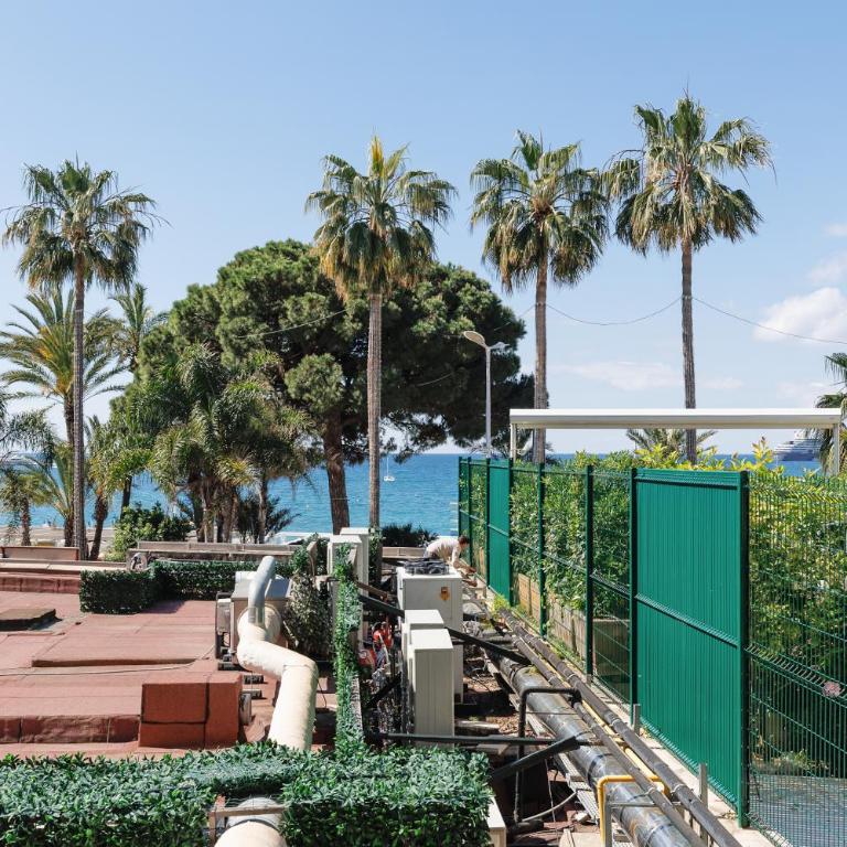 Cannes: Croisette Quartier Martinez - 90m² - Appartement 2 Chambres - 15