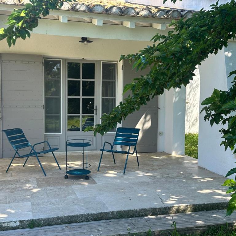 Mas du Couvin, maison d'hôtes en Camargue - Camera Matrimoniale Deluxe con Vasca - 5
