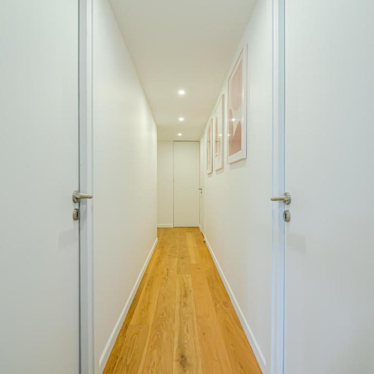 CIA - Spacious Duplex, Grands Boulevards - Four-Bedroom Deluxe Apartment - 16