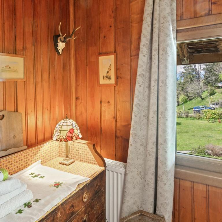Grand chalet rustique à Gryon, avec vue et cheminée - Chalet - 36